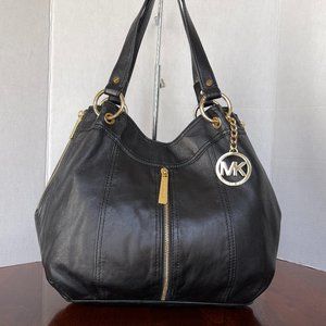 Michael Kors Moxley Medium Shoulder Bag Soft Black Leather Gold Accents UNUSED